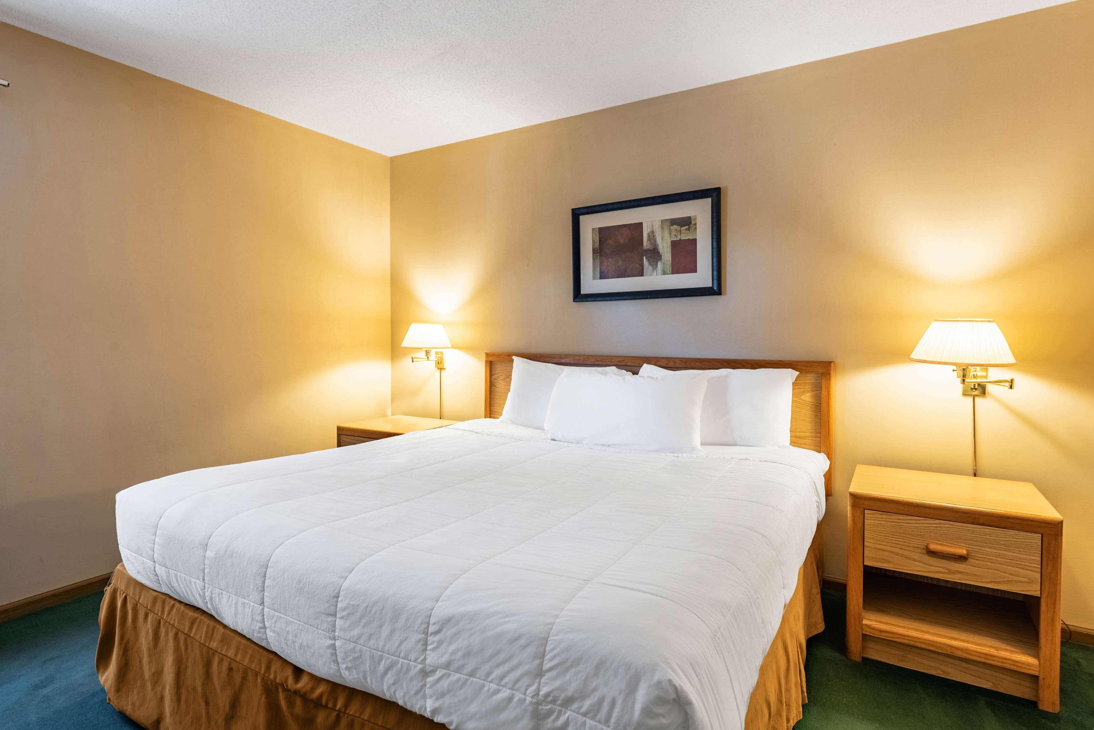 Americas Best Value Inn St. Marys Esterno foto