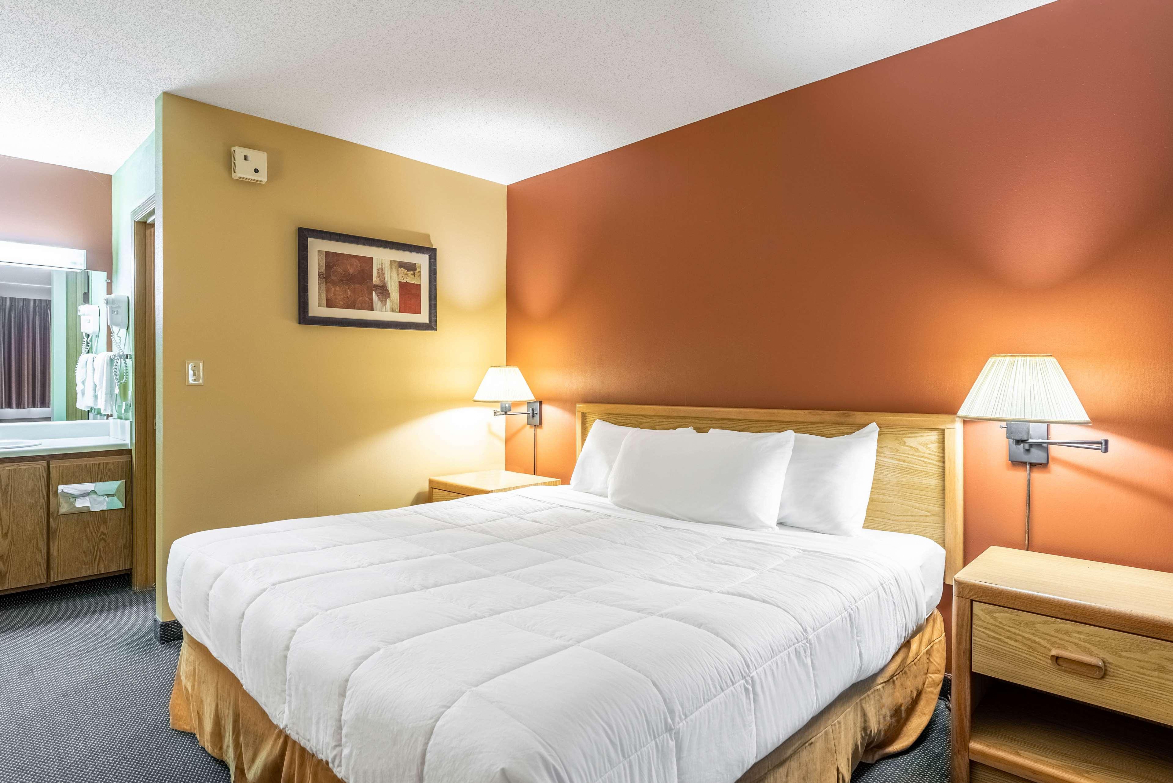 Americas Best Value Inn St. Marys Esterno foto