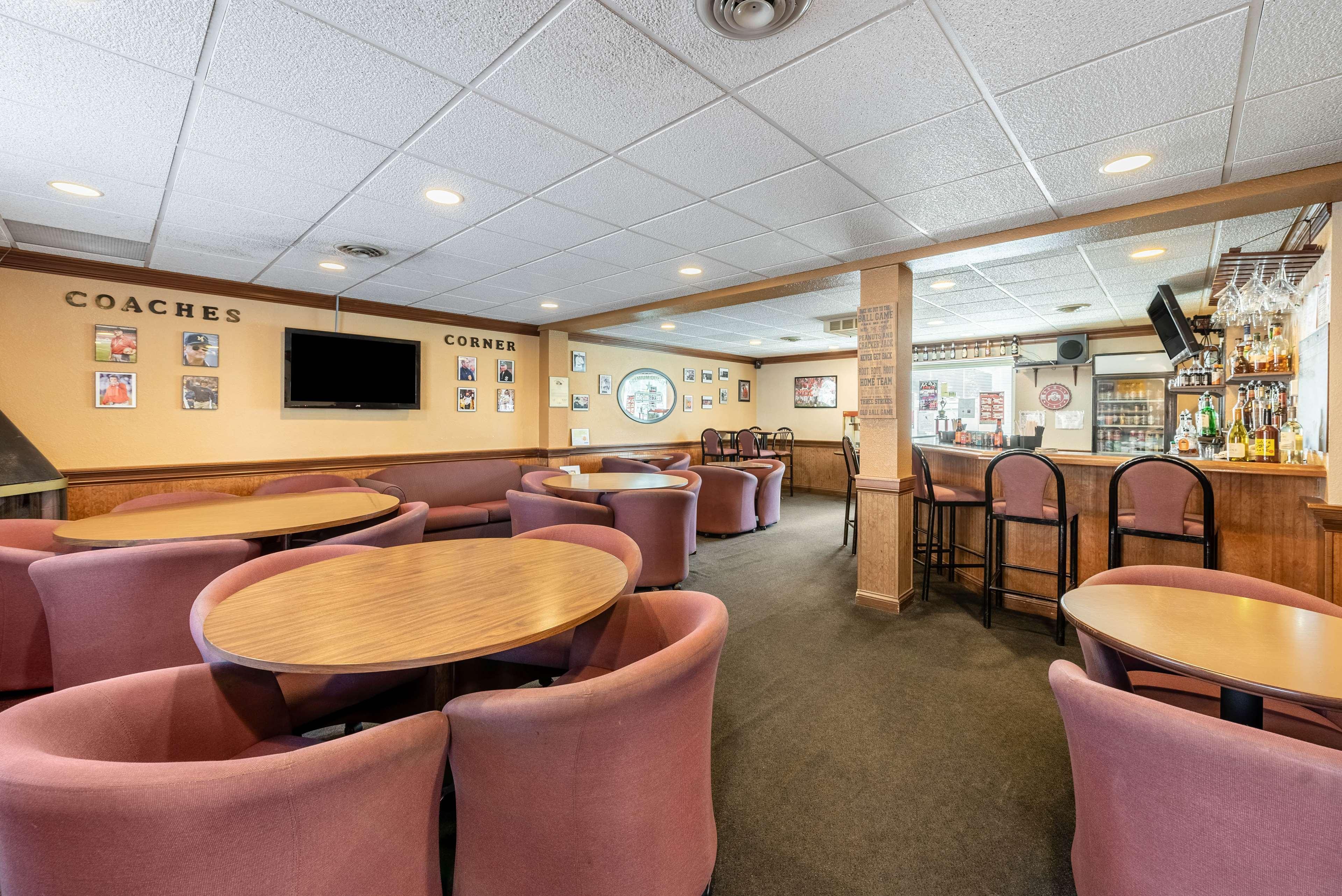 Americas Best Value Inn St. Marys Esterno foto